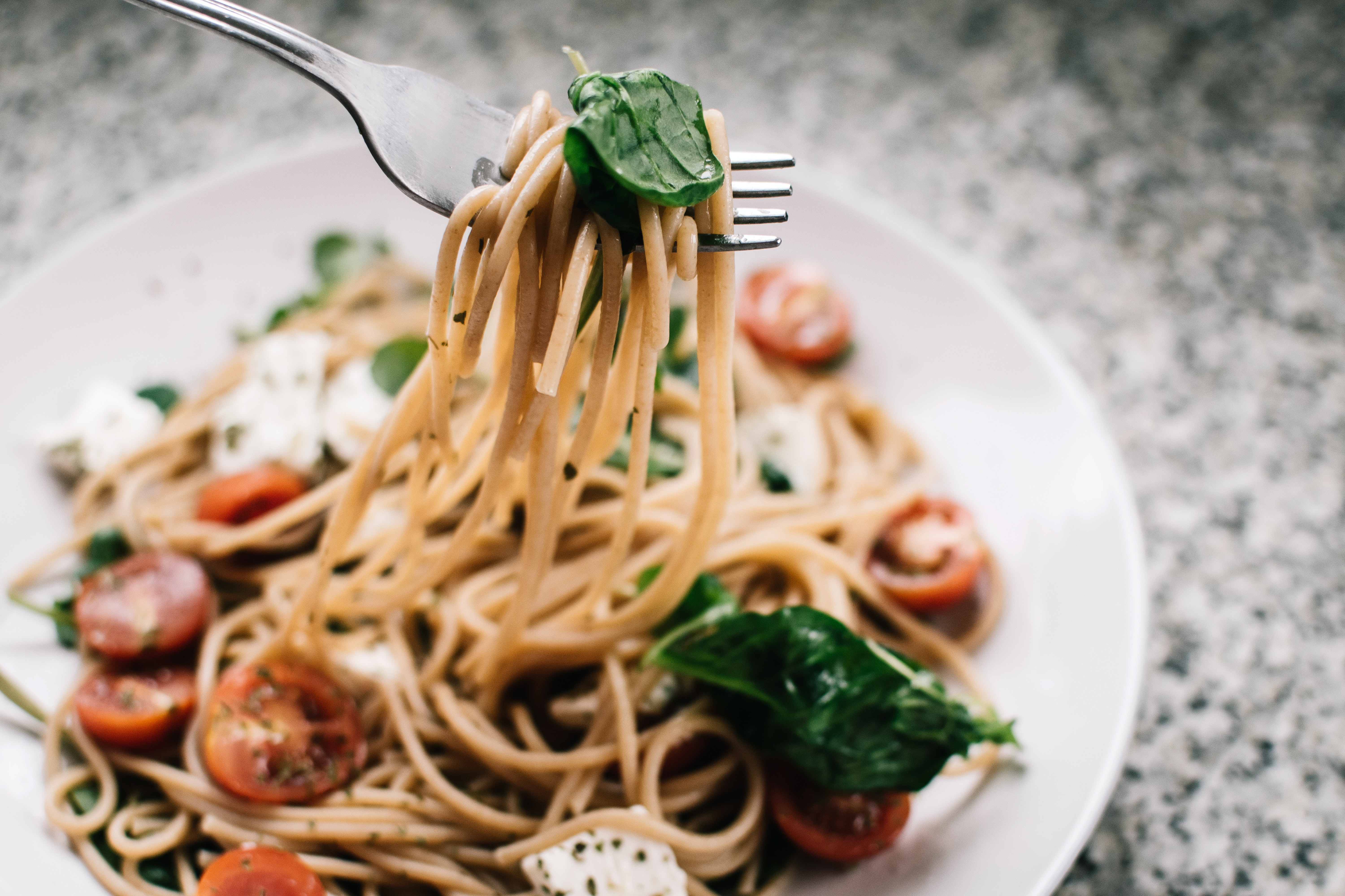 tomato basil buratta pasta